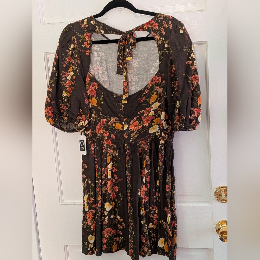 Free People Saylor Roseanne Floral Mini Dress Open Back Puff Sleeve NWT M - Picture 4 of 4